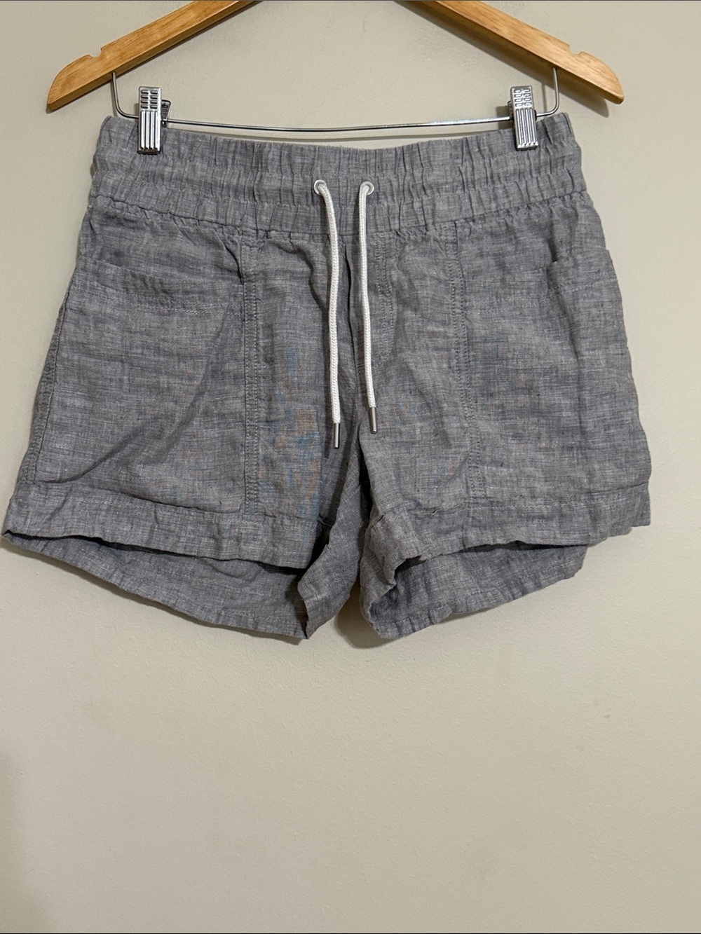 Athleta Lightweight Gray Linen Drawstring Shorts women 2 beach casual vacation